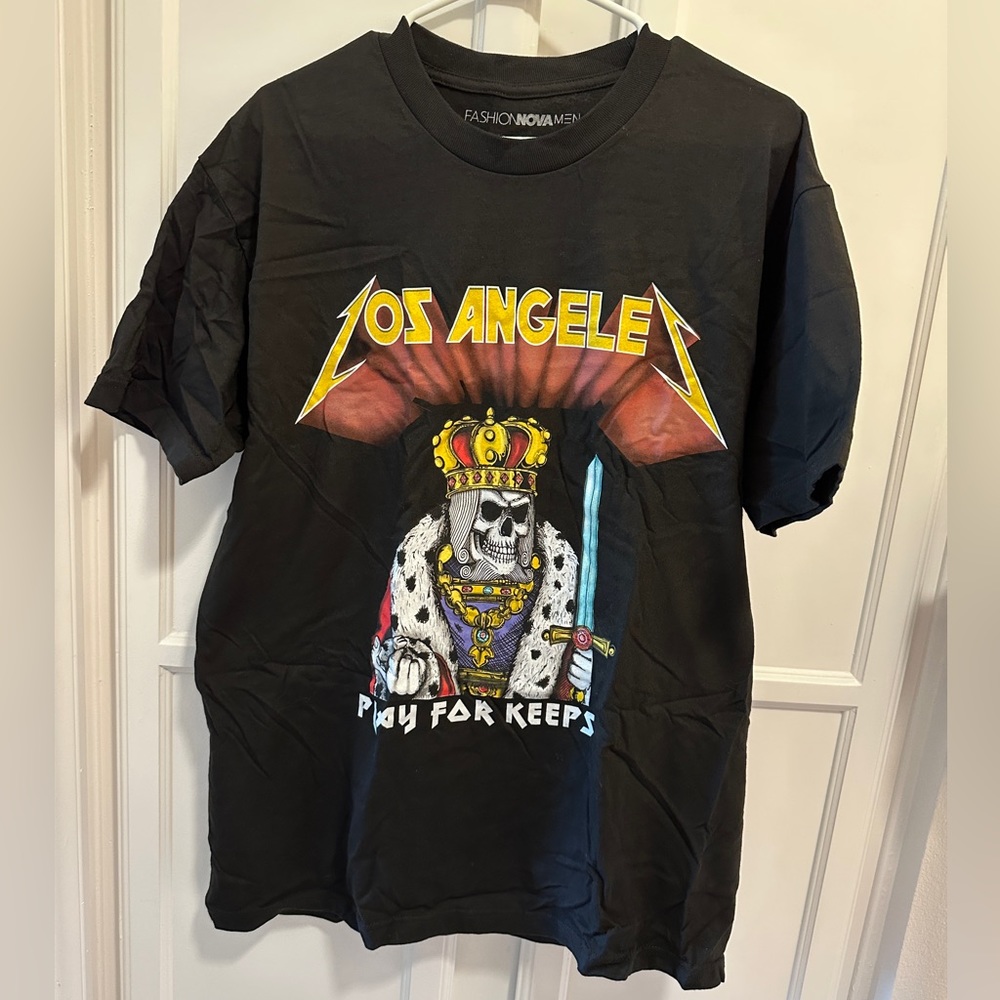 Brand new Fashion Nova graphic Tee, size Large